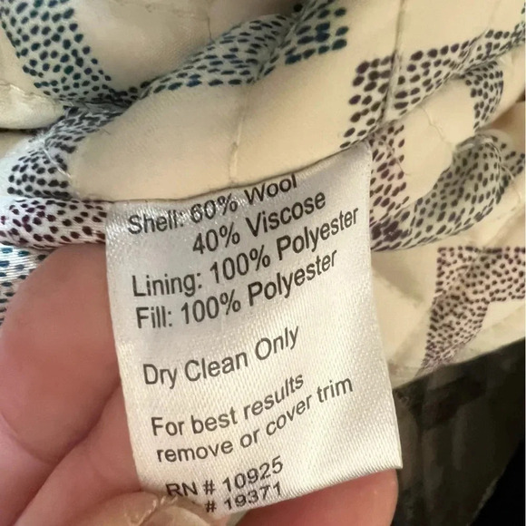 Travota Wool Blend Embroidered Black Waist Jacket With Quilted Lining Size MED - Picture 11 of 13